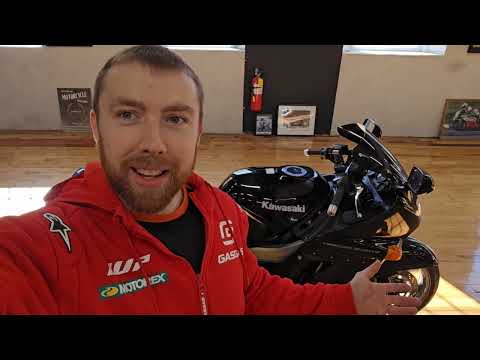 Видео: Turbo Kawasaki ZX11 достигает мощности на динамометре 250 л.с.+?