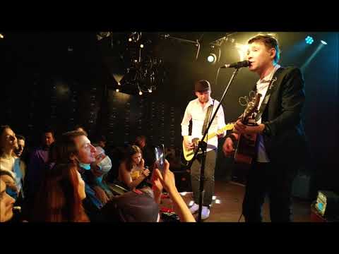 Видео: Торба-на-Круче —  На краю твоей улыбки // 28.11.2020, 16Тонн, Москва