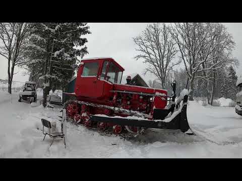 Видео: ДТ-75. Расчистка снега. Сломал трактор.