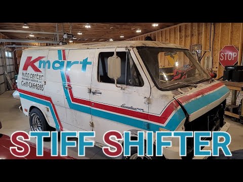 Видео: Жесткий рычаг переключения передач в фургоне Kmart Chunky, Ford Econoline 1969 года, стр. 54