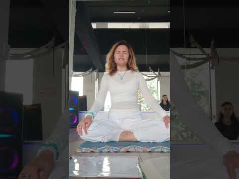 Видео: Комплекс " УКРЕПЛЕНИЕ ИММУННОЙ СИСТЕМЫ ДЛЯ ЖЕНЩИН "/ Кундалини-йога #крии#медитации#здоровьеженщины 