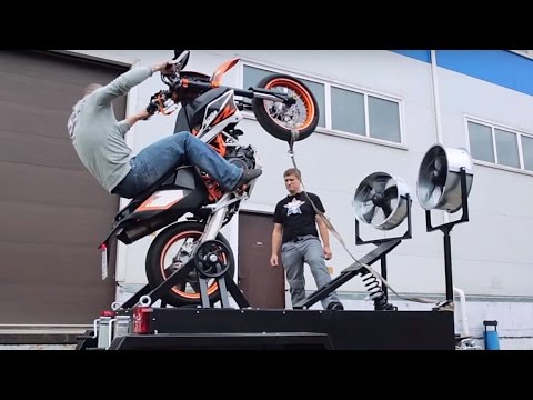 Видео: Вилли Машина Stuntex  - Wheelie Machine