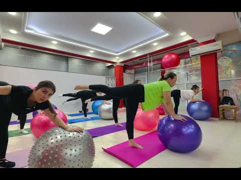 Видео: Тренировка с фитболом! Целое занятие. Pilates with fitball! Entrenamiento con fitball