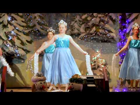 Видео: танок "Серебристые снежинки"