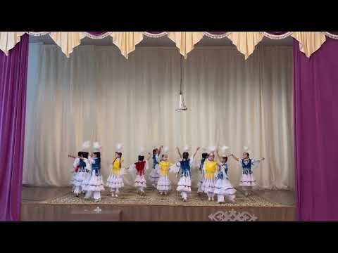 Видео: Бәйшешектер биі, Үлгілі Шаттық би тобы