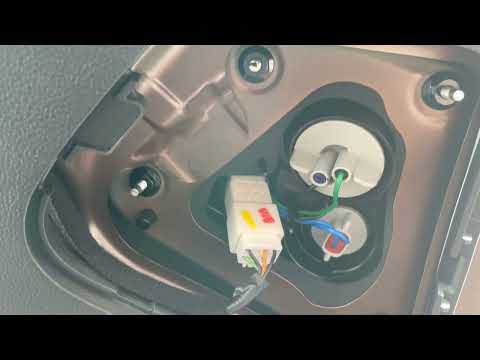 Видео: Ремонт кнопки багажника на Крете