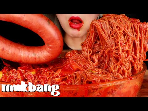 Видео: острая лапша вызов🔥корея еда большие укусы mukbang asmr