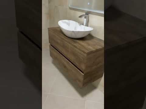 Видео: Монтаж системы отопления, водоснабжения и водоподготовки