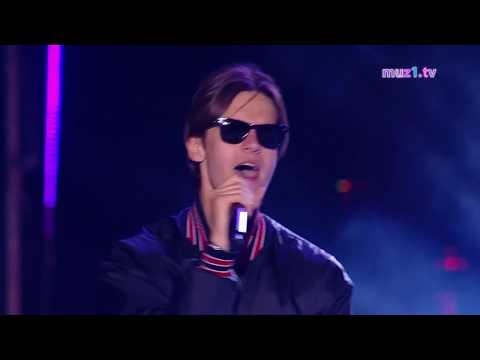 Видео: MBAND   Правильная девочка ¦ Выпускной 2018