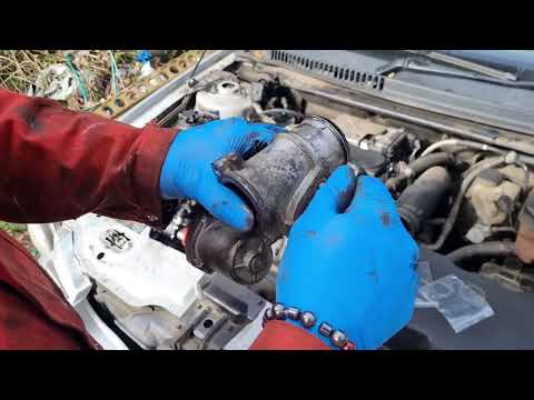 Видео: Замена клапана EGR Jaguar X Type 2.2 Diesel.