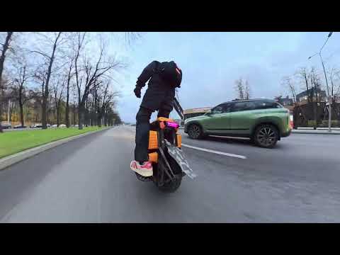 Видео: 17, 25 и 27 октября 2025. Новые покатушки на моноколесе. Extreme Bull Griffin и Commander GT