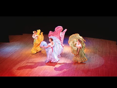 Видео: "Cumbia" (колумбийский танец), ансамбль танца "Кудринка", 22.05.2022, ЦДКЖ