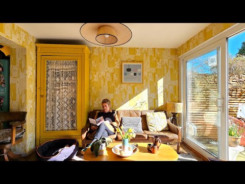 Видео: Внутри залитого светом дома художника-декоратора в Лондоне 🏡, таунхаус площадью 128 кв. м/1377 кв...