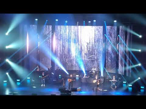 Видео: ЛЮБЭ - 35 лет - 2.3 Дай ему сил + про радио "Гордость" (Крокус Сити Холл 22.02.2024)