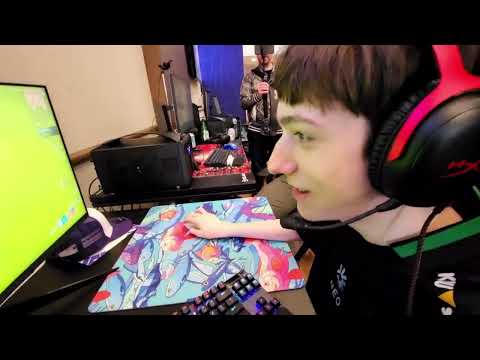 Видео: Койота против Питербота