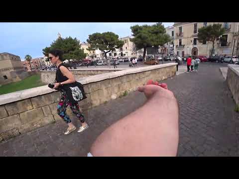 Видео: ЗАМОК СТАРЫЙ ГОРОД БАЗИЛИКА СВЯТОГО НИКОЛАЯ БАРИ ИТАЛИЯ 4 МАЯ 2025