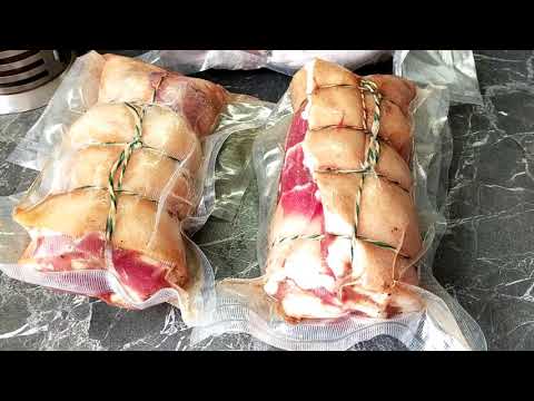 Видео: Очень вкусный рулет с мясом и салом))) Су-Вид. (sous vide). Very tasty roll with meat and fat.