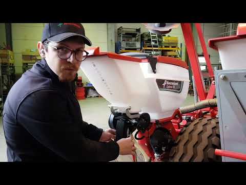 Видео: Kverneland Optima TFprofi обзор 6/8: Оборудование для внесения микрогранулята MicroDrill