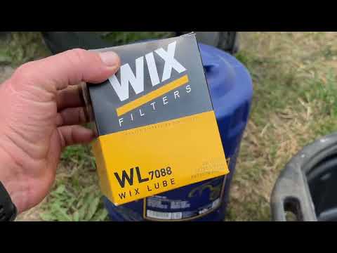 Видео: Заміна мастила в двигуні КМ-490ВТ Скаут 404с