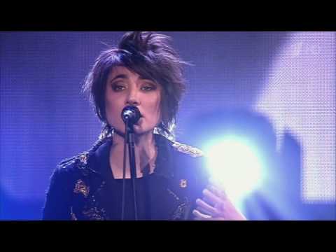 Видео: Земфира - Жить в твоей голове (Первый канал, концерт "Маленький человек", 3 апреля 2016)