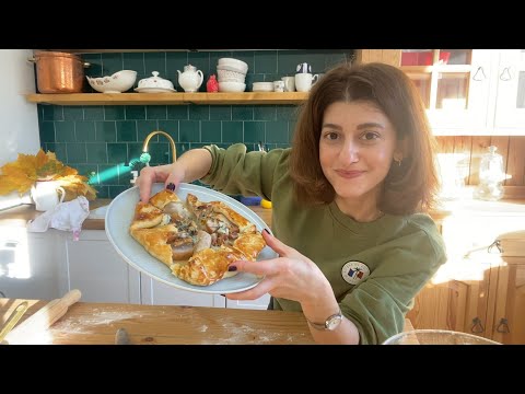 Видео: ГАЛЕТА с ГРУШЕЙ и сыром с ПЛЕСЕНЬЮ . Быстрая ЗАКУСКА