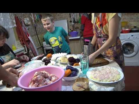 Видео: Готуємо святкові страви 😋