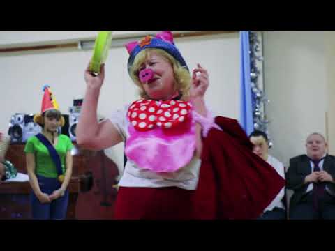 Видео: Новогодняя ёлка группы "Центр дневной заботы"