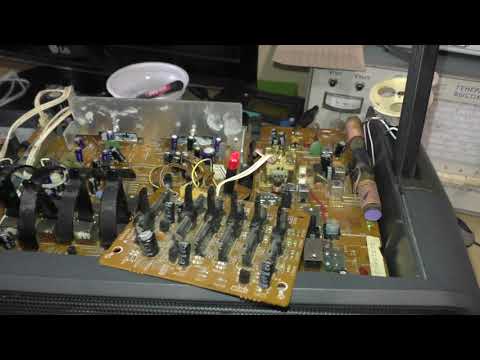 Видео: Магнитола Hitachi TRK-3D82. Проблема с приёмом в диапазоне ФМ. Решение