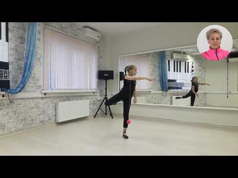 Видео: 1. Техника вращения на левой и правой ноге