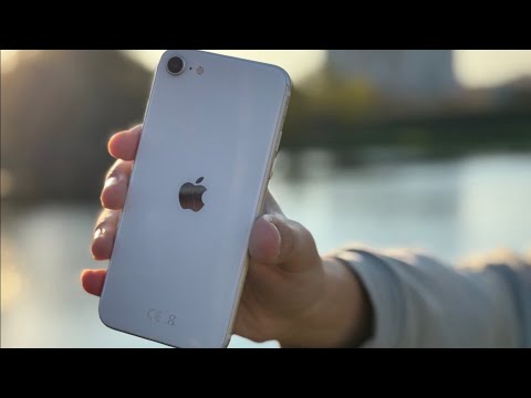 Видео: САМЫЙ ДЕШЁВЫЙ АЙФОН НА IOS 18 / опыт использования iPhone SE 2