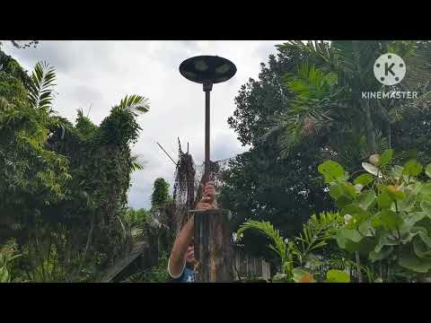 Видео: 🔦 Наш солнечный светильник UFO наконец-то прибыл! | Распаковка, установка и ночной тест 🌙