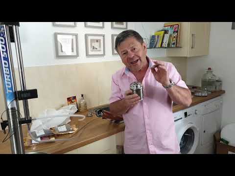 Видео: Производство джина — растительные компоненты и T500