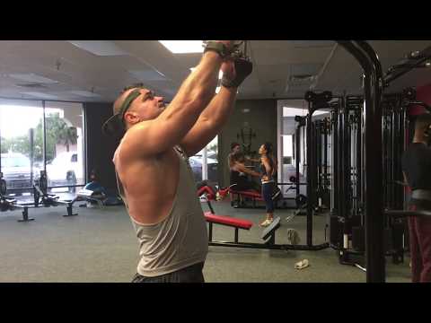 Видео: СПИНА + ДЕЛЬТЫ + БИЦЕПС