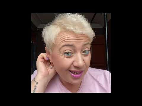 Видео: Теона Контридзе О Ларисе Долиной и Вале Карнавал / О шоу МУЗЫКАЛИТИ с Галкиным