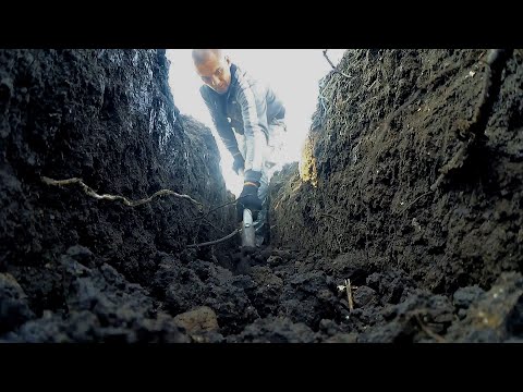 Видео: Как правильно копать траншею под фундамент. Ленточный фундамент.