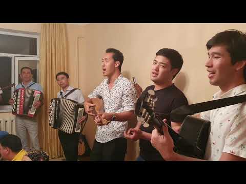 Видео: Жолдасбек Абдиханов и Тореғали Төреәлі Менің әкем ең жақсы адам