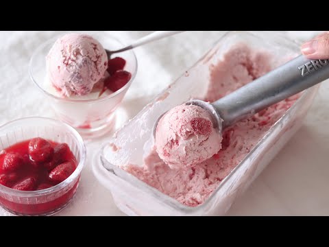 Видео: Легкое парфе с клубничным мороженым! Идеальный клубничный десерт[SUB/CC]