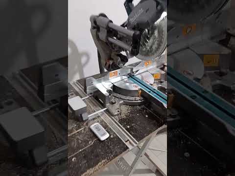 Видео: Аккумуляторная торцовочная пила Makita LS002