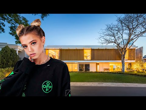 Видео: Как живёт Юлия Гаврилина и что о её доходах в TikTok написал Forbes