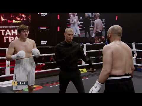 Видео: Тимур Бибилов против Мухиддина Раджапаева. Вечер профессионального бокса «Танкоград»