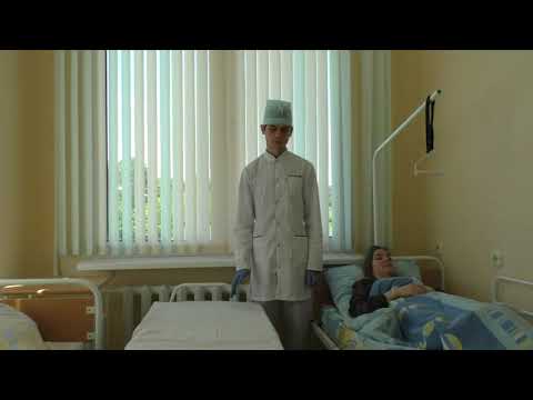 Видео: 28 Транспортировка пациента на каталке