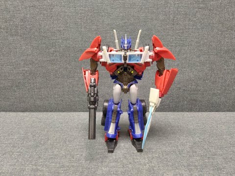 Видео: Обзор трансформера Optimus Prime - Voyager class - Prime - First Edition. Музей Р-ТФ.