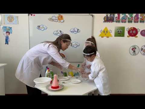 Видео: "Мен зерттеушімін" республикалық байқауы. Зейнеп, Амина және балапандар бөбекжай-бақшасы. 2