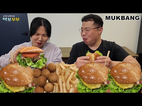 Видео: Домашний гамбургер и сырные шарики, картофель фри Real Mukbang  Eatingshow