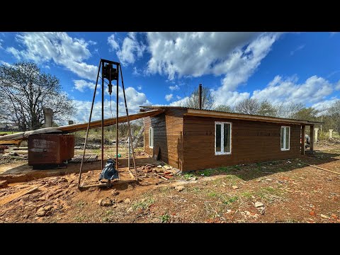 Видео: БУРОВАЯ ГОТОВА! Бурим Скважину САМОДЕЛЬНОЙ Установкой. РАЗРАБАТЫВАЕМ ЦЕЛИНУ под новые ПОСАДКИ.