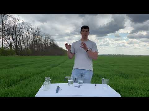 Видео: Кореневе підживлення культур. Для чого змішувати КАС з водою? Відповідь на запитання.