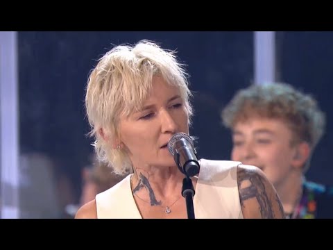 Видео: 31 весна - детская Новая Волна, 23.05.25 - Диана Арбенина