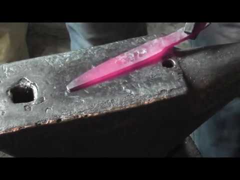 Видео: Якутский нож из 9хс