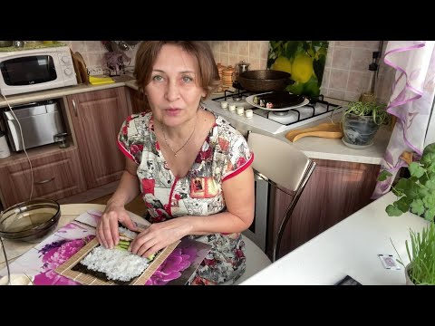 Видео: Кручу роллы и болталка. Про питание кота.