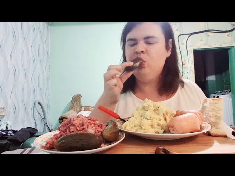 Видео: Мукбанг 😋 обжорство 😋 вкусно жить не запретишь